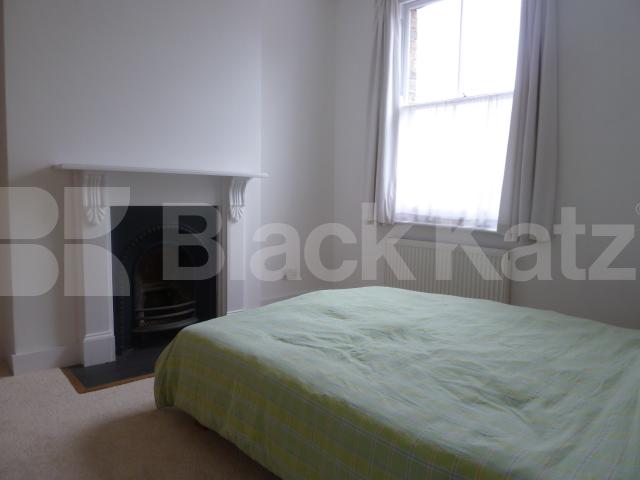 			NEW INSTRUCTION, 2 Bedroom, 1 bath, 1 reception Flat			 Monsell Road, ARSENAL-HIGHBURY